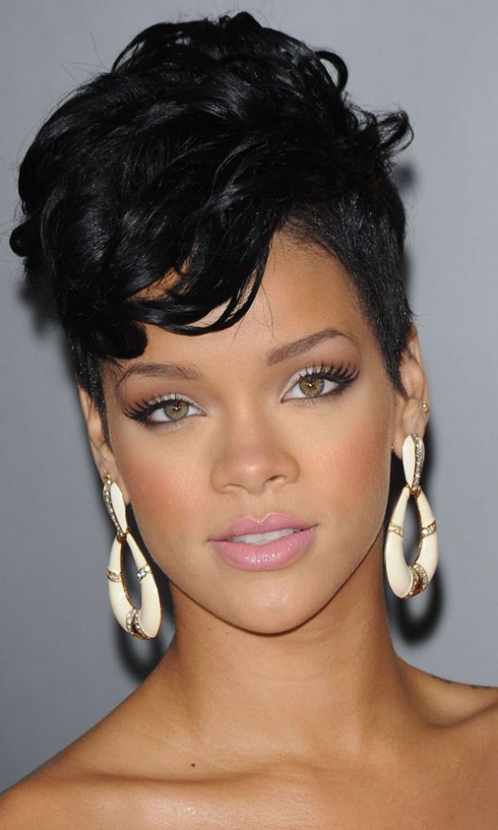Rihanna Wearing Statement Earrings, November 2008