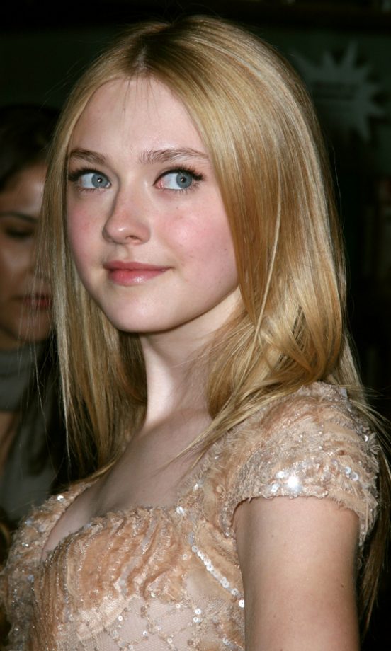 Dakota Fanning Sporting A Super-Sleek Sunkissed Hairstyle At The Elle Awards, February 2010