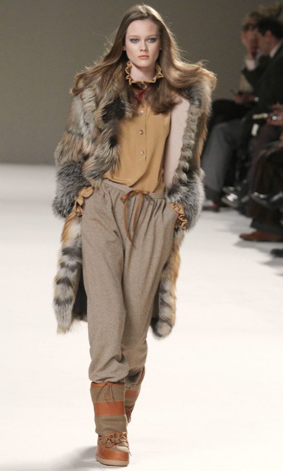 Chloe Autumn/Winter 2010/2011 Catwalk Show At Paris Fashion Week