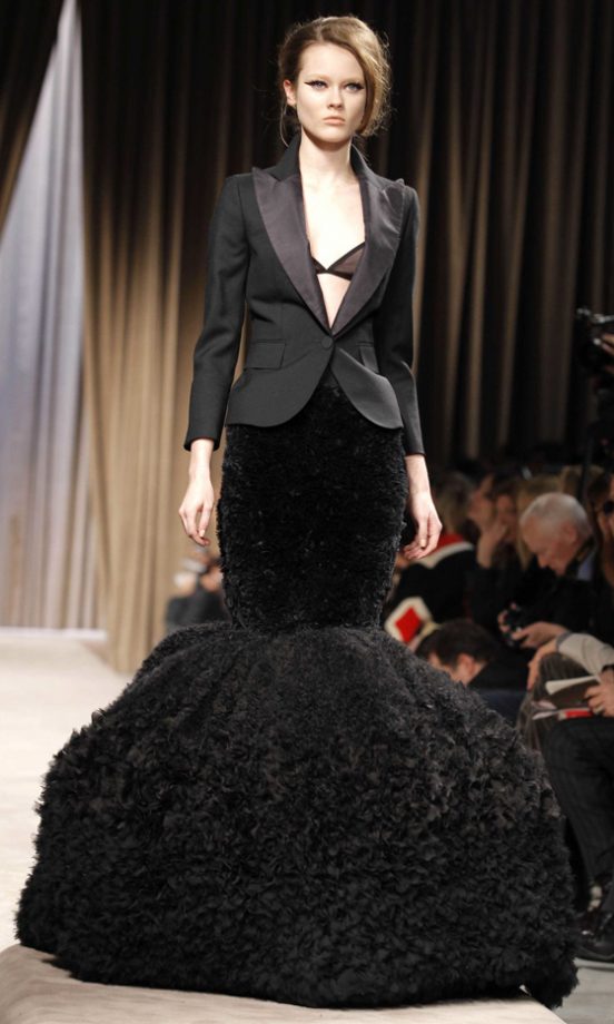 Giambattista Valli Autumn/Winter 2010/2011 Catwalk Show At Paris Fashion Week