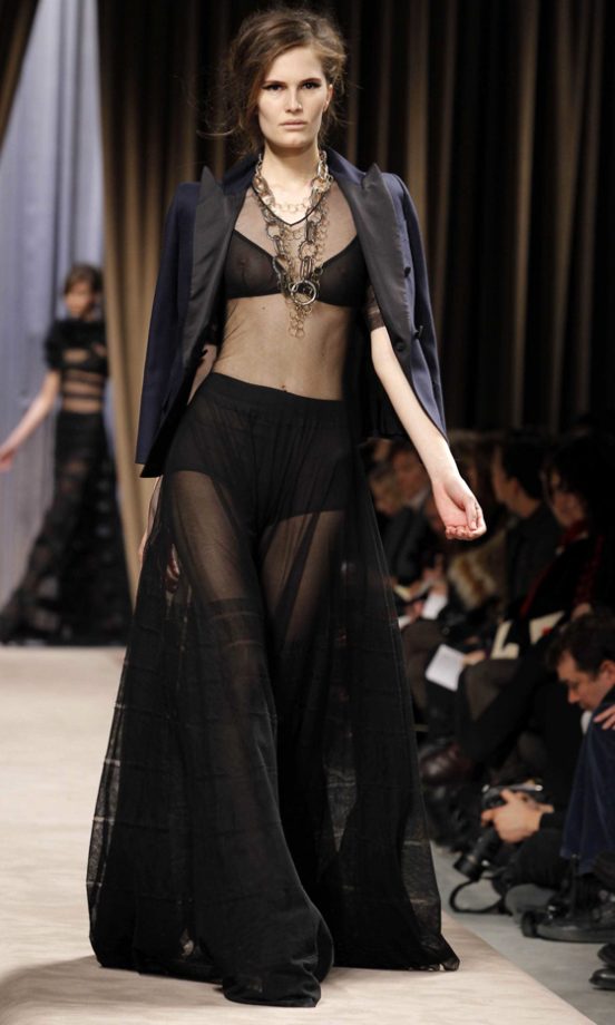 Giambattista Valli Autumn/Winter 2010/2011 Catwalk Show At Paris Fashion Week