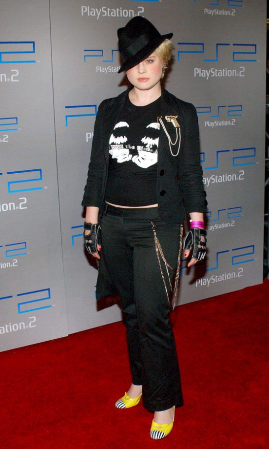 Kelly Osbourne Goes Goth At A Playstation Party, 2003