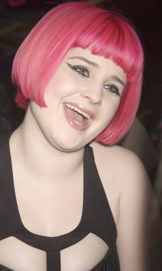 Kelly Osbourne's Bright Pink Hairstyle, 2007