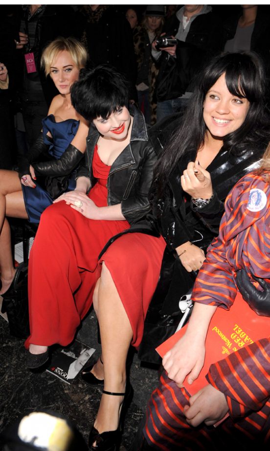 Kelly Osbourne Wiht Kimberly Stewart And Lily Allen At The Vivienne Westwood Red Label Fashion Show, 2008