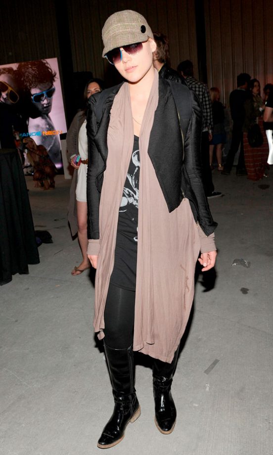 Abbie Cornish At Coachella Festival In California, 2010