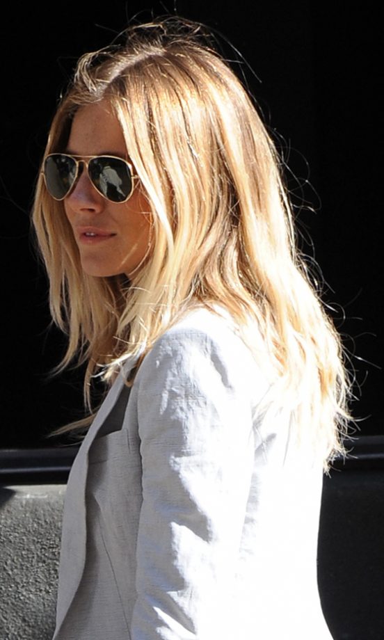 Sienna Miller Sporting A Sunkissed Hairstyle, 2010