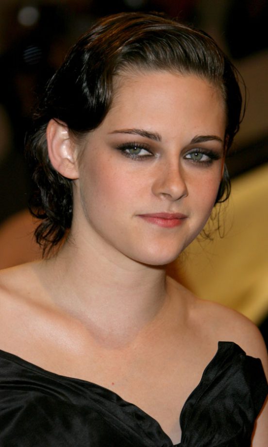 Kristen Stewart At The Costume Institute Gala, 2010