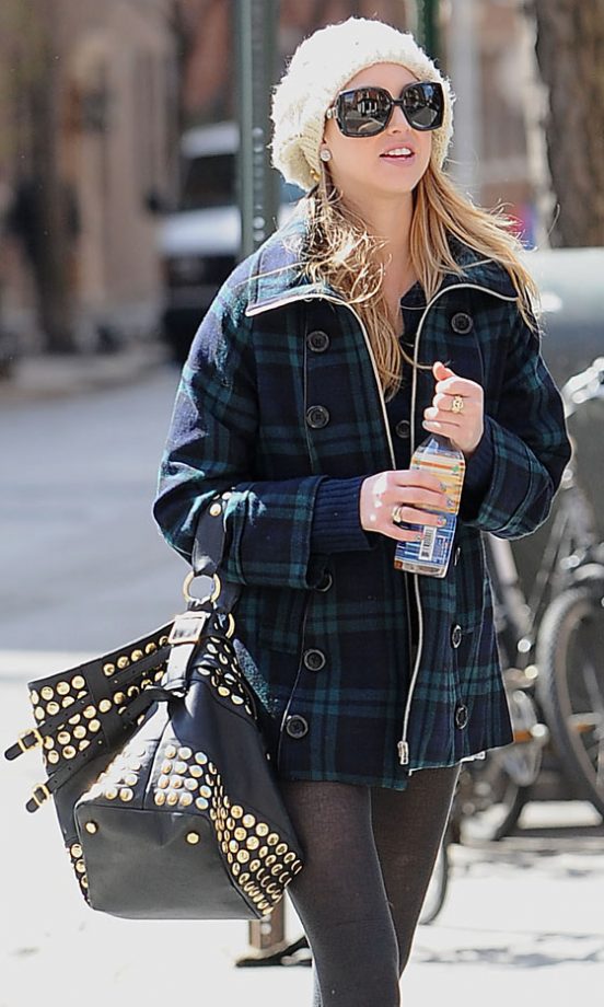 Whitney Port Goes Shopping In Soho New York, 2009