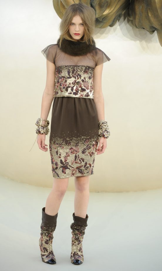 Chanel Haute Couture Autumn/Winter 2010/11 Fashion Show