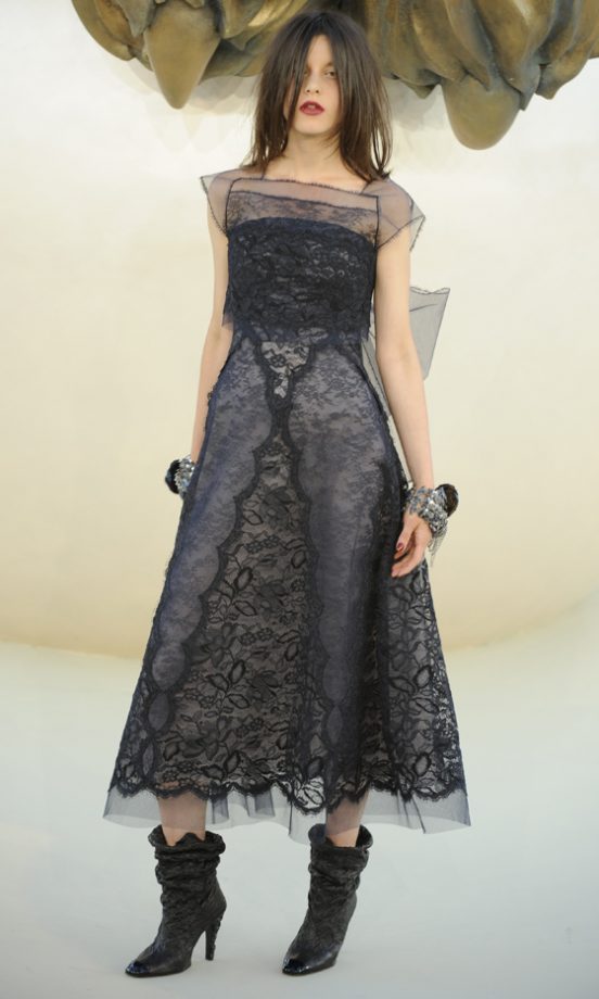 Chanel Haute Couture Autumn/Winter 2010/11 Fashion Show