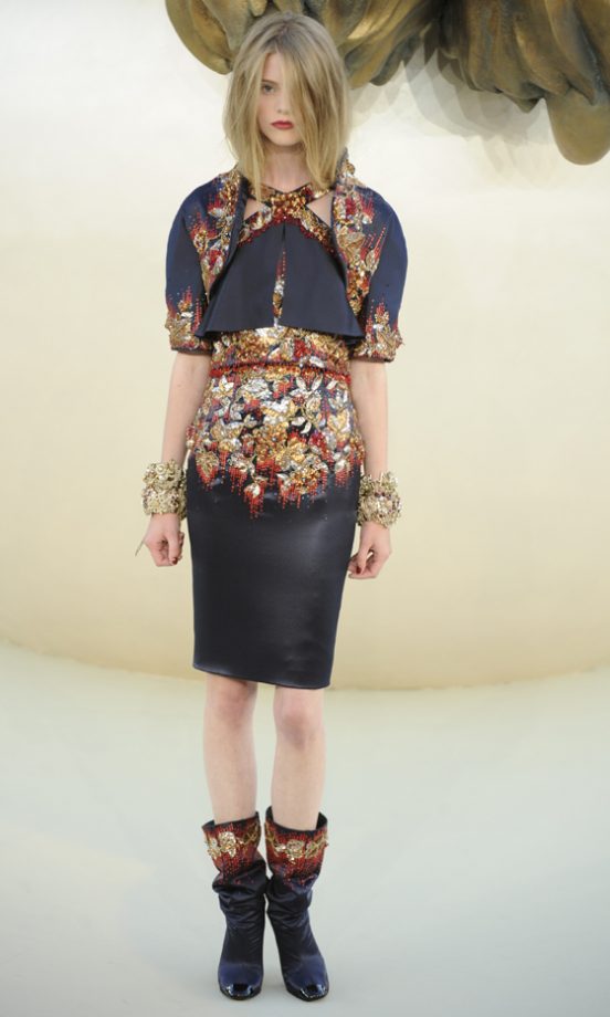 Chanel Haute Couture Autumn/Winter 2010/11 Fashion Show