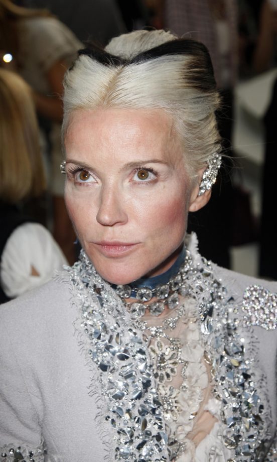 Daphne Guinness At The Chanel Haute Couture Autumn/Winter 2010/11 Fashion Show