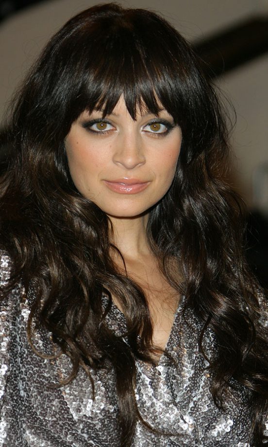 Nicole Richie Ditches Her Golden Locks For A Mysterious Dark Hairstyle, 2010