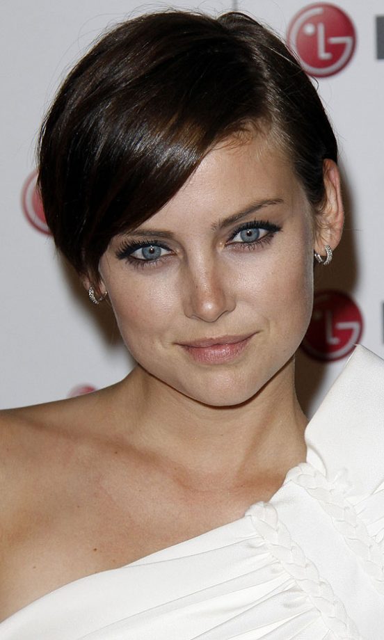 Jessica Stroup Shows Off Her Killer Cheekbones With A Short Hairstyle, 2010