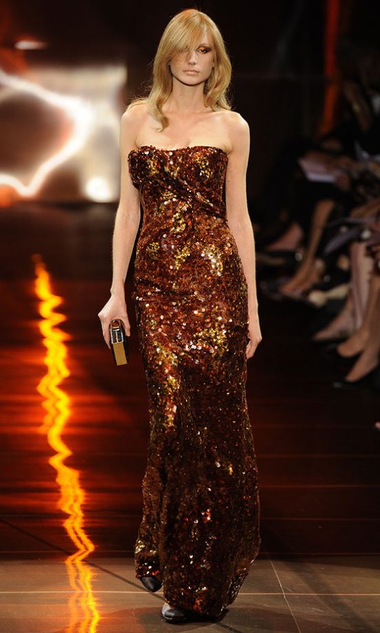 Giorgio Armani Privé Autumn/Winter 2010/11 Fashion Show