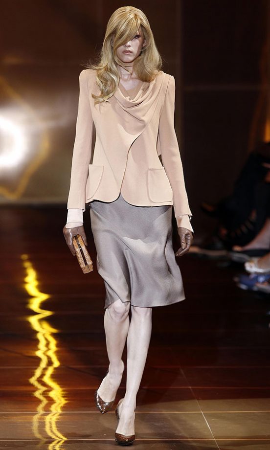 Giorgio Armani Privé Autumn/Winter 2010/11 Fashion Show