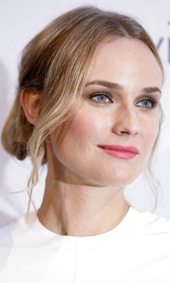 Diane Kruger Tackles An Up-Do Hairstyle With Finesse, 2010