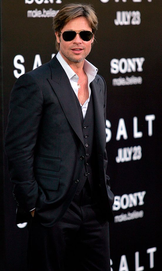 A Newly Shaven Brad Pitt Looks Gorgeous In His Relaxed Suit And Aviator Shades At The Premiere Of Salt, 2010