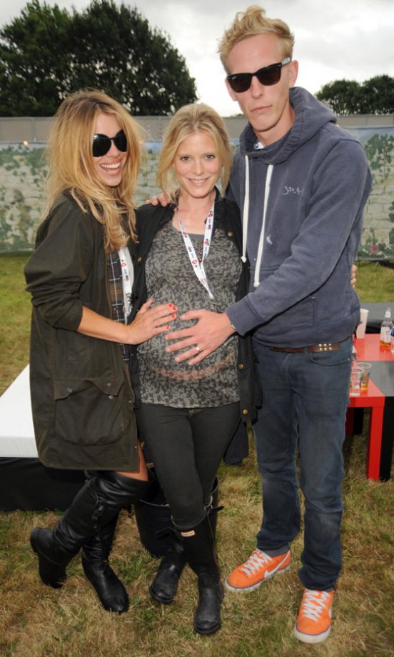Billie Piper And Laurence Fox Pose With Pregnant Emilia Fox At V Festival 2010