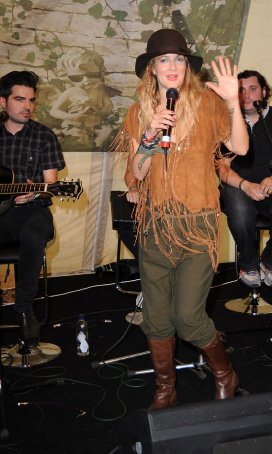 Drew Barrymore Caused A Frenzy On Stage At V Festival 2010
