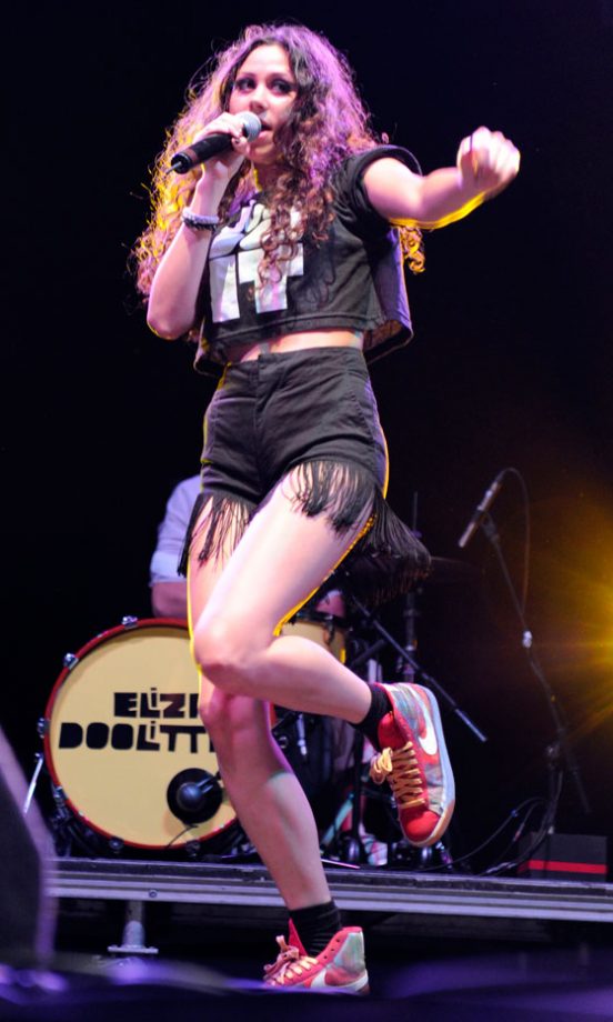 Eliza Doolittle Gets The Crowd Going At V Festival 2010