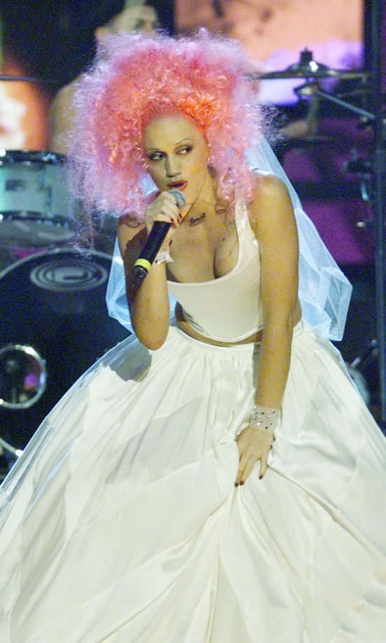 Gwen Stefani Performing At The Teen Choice Awards, 2000
