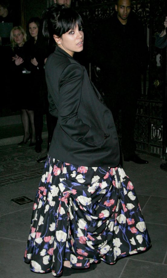 Lily Allen Wearing A Floral Prada Dress And Black Blazer At The National Portrait Gallery, February 2008