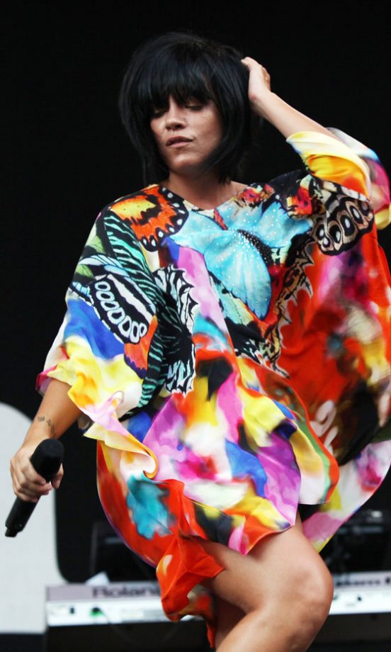 Lily Allen Wearing A Mulit-Coloured Kaftan At The Big Day Out 2010 Music Festival, Sydney, January 2010
