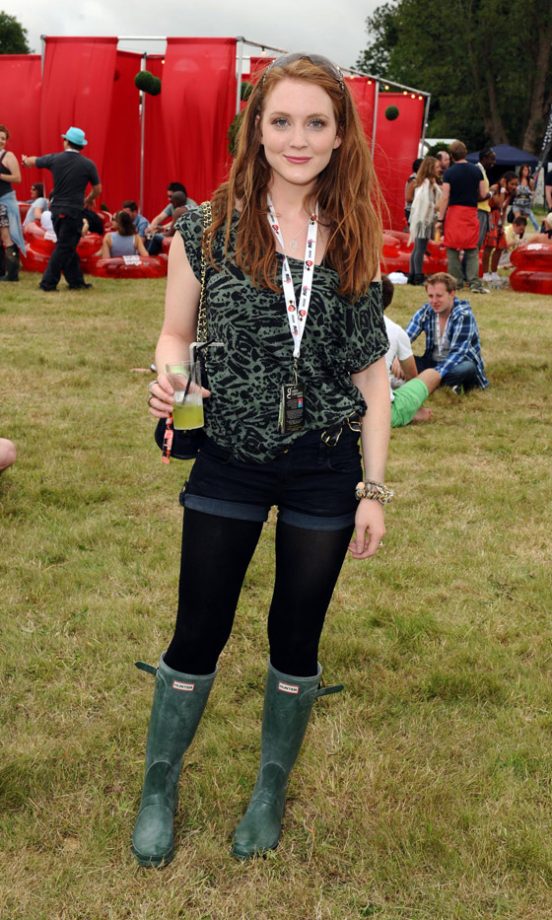 Olivia Hallinan Rocks A Pair Of Hunter Wellies At V Festival 2010