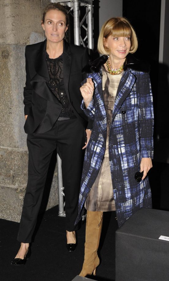 Noona Smith Petersen And Anna Wintour At The Aquilano Raimondi Spring/Summer 2011 Show