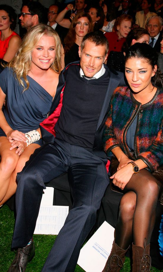 Rebecca Romijn And Jessica Szohr With Jason Lewis At The Tommy Hilfiger Spring 2011 Show