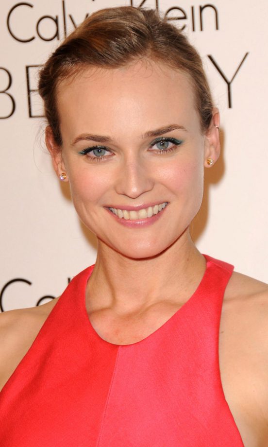 Diane Kruger At The 17th Annual Women in Hollywood Tribute 2010