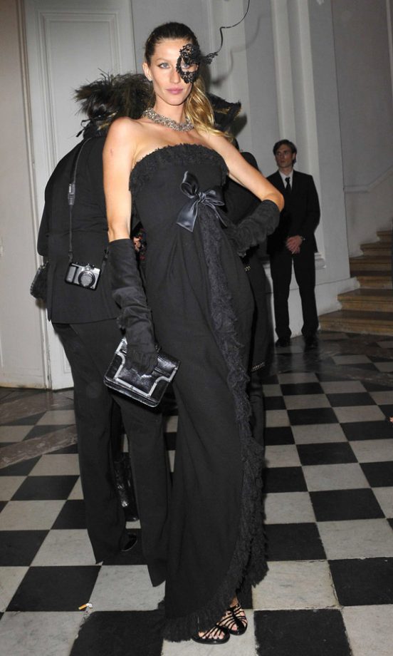 Gisele Bundchen At French Vogue's 90th Anniversary Party
