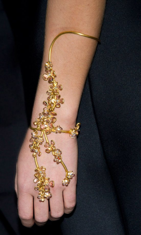 Emma Watson Wearing Statement Jewellery At The Harry Potter And The Deathly Hallows New York Film Premiere 2010