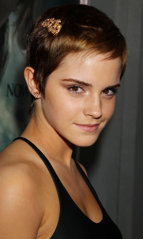 Emma Watson With A Pixie Crop Hairstyle At The Harry Potter And The Deathly Hallows New York Film Premiere 2010