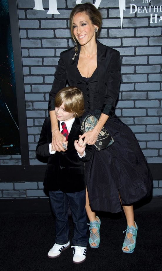 Sarah Jessica Parker And James Wilkie Broderick At The Harry Potter And The Deathly Hallows New York Film Premiere 2010