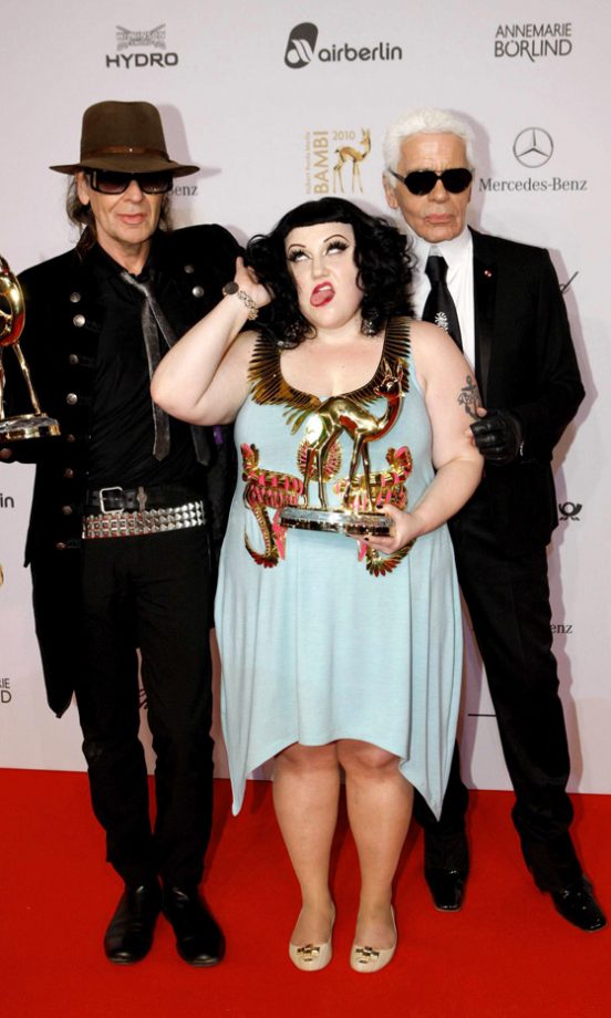 Beth Ditto With Udo Lindenberg And Karl Lagerfeld At The Bambi Awards 2010, Germany