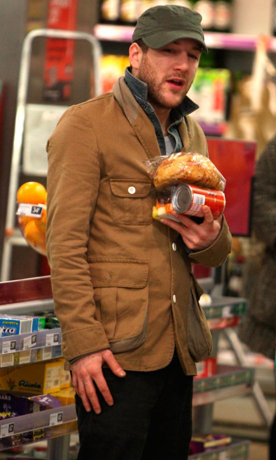 X Factor’s Matt Cardle Grabs Just The Essentials During A Shopping Trip In London 2010