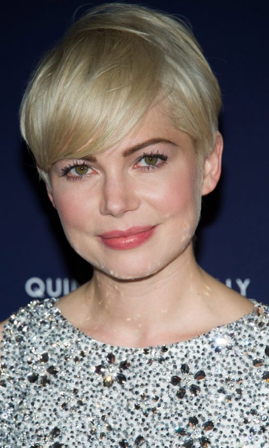 Michelle Williams With A Pixie Crop Hairstyle At The Premiere Of Blue Valentine In New York, 2010