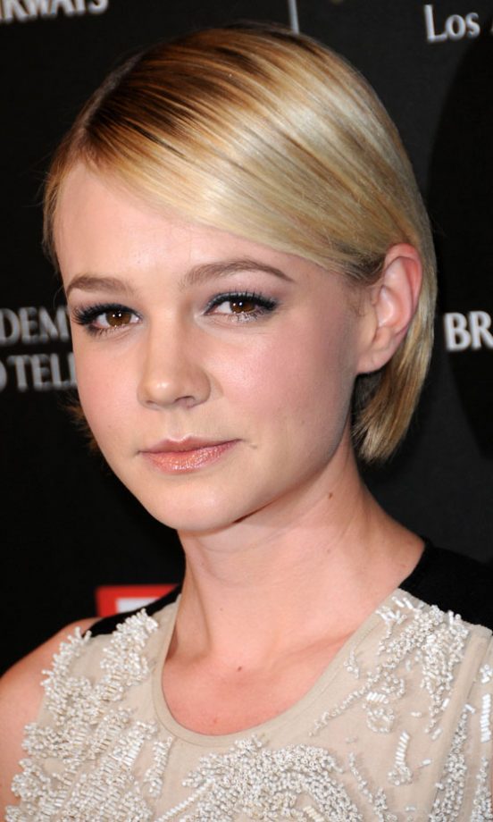 Carey Mulligan Rocked A Super-Sleek Bobbed Hairstyle At The Bafta Awards 2010
