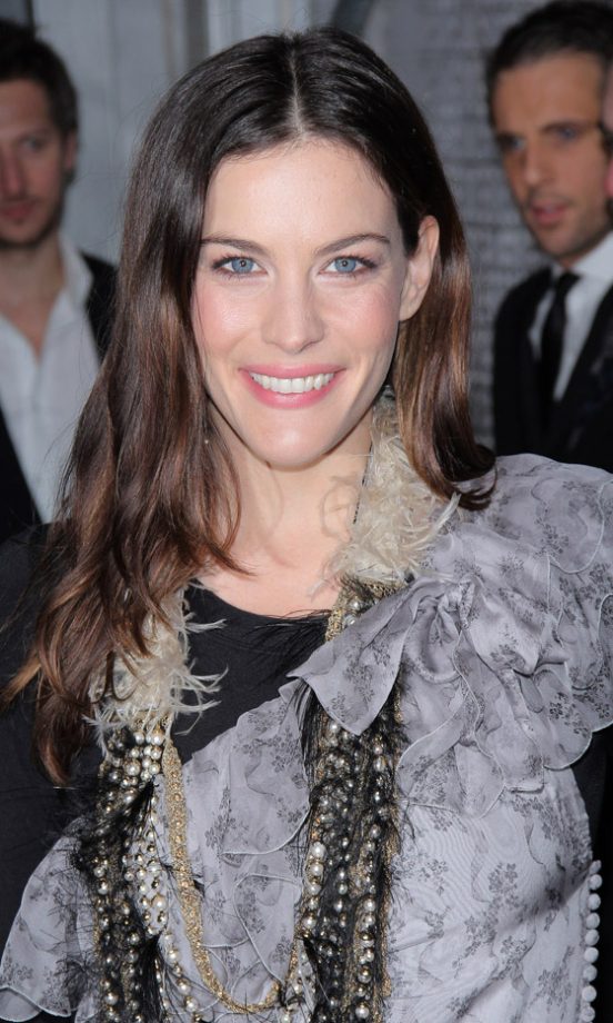 Liv Tyler Wearing A Statement Necklace At The Christian Dior Flagship Boutique Relaunch Party In New York, 2010