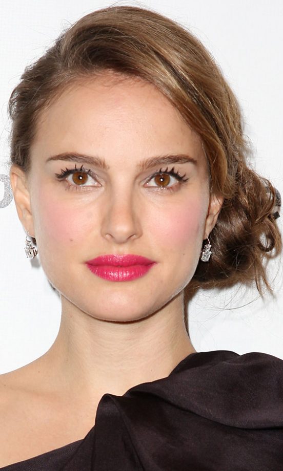 Natalie Portman With A Super-Low Bun Hairstyle At The IFP's 20th Anniversary Gotham Independent Film Awards 2010