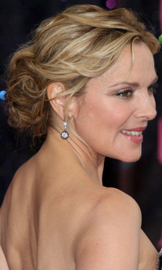Kim Cattrall Wearing A Wavy Bun Hairstyle, May 2008