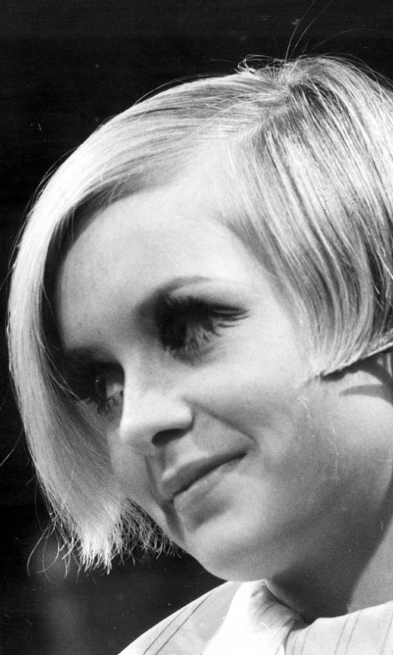 Twiggy Waits Patiently For Her Bobbed Hairstyle To Be Completed