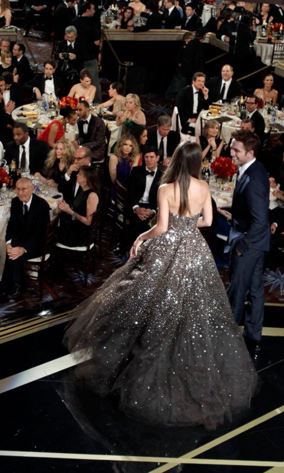Olivia Wilde And Robert Pattinson At The Golden Globe Awards, 2011