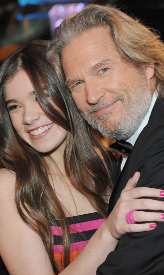 Hailee Steinfeld And Jeff Bridges At The Screen Actors Guild Awards, 2011