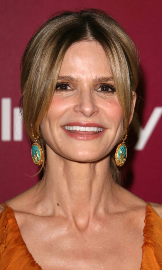 Kyra Sedgwick With A Straight Centre-Parted Hairstyle At The Golden Globe Awards, 2011