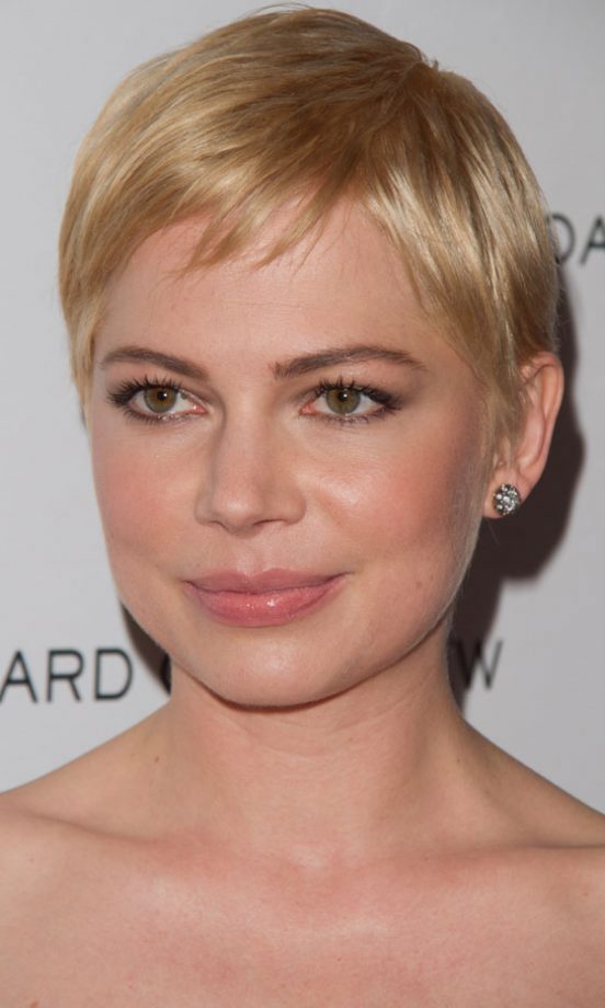 Michelle Williams With A Pixie Crop Hairstyle At The National Board of Review Awards 2011