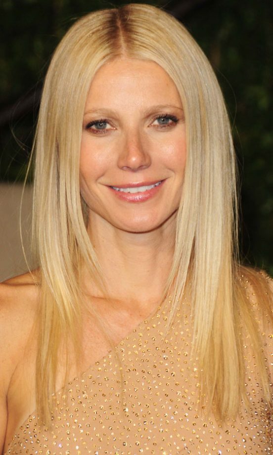 Gwyneth Paltrow At The Vanity Fair Oscar After-Party 2011