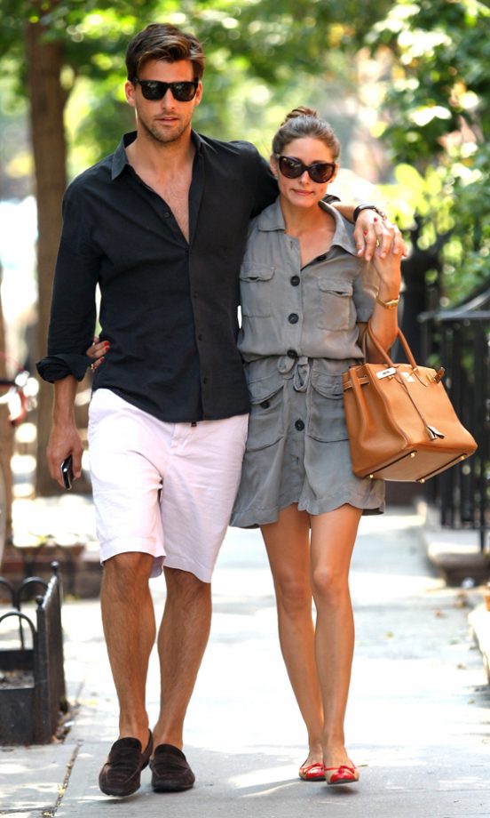 Olivia Palermo Accessorises With A Designer Bag And Model Boyfriend Johannes Huebl, 2010